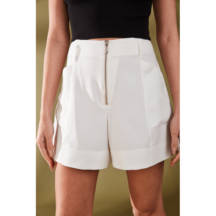shorts-atenas-gabi-frente-detalhe